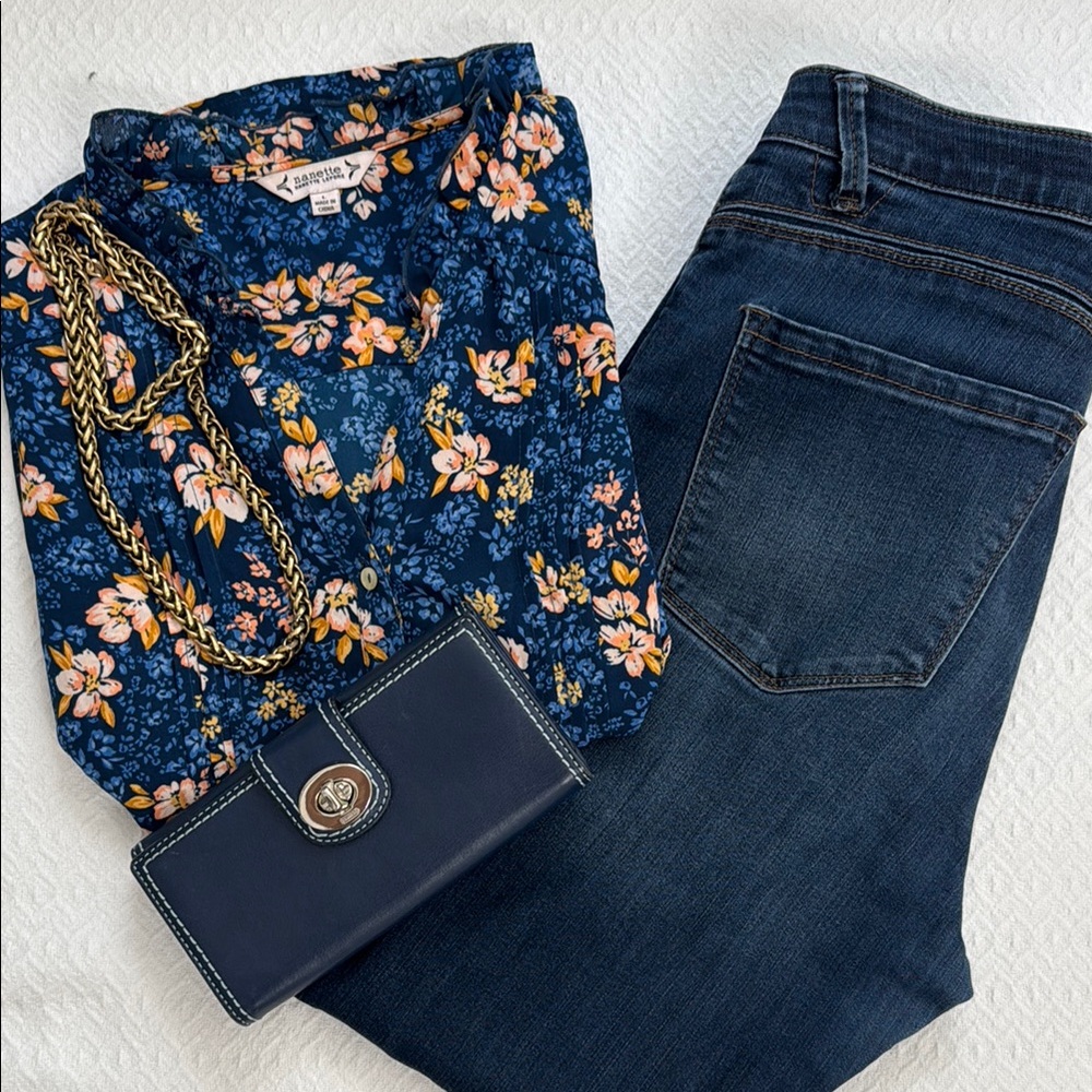 Nanette Lepore Blue Floral 3/4 sleeve Blouse
